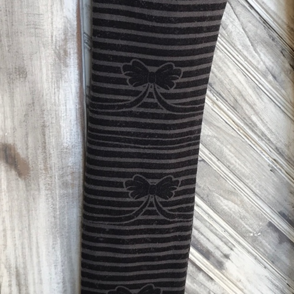 Lularoe Tween Printed Leggings
